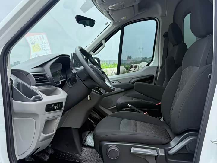 Maxus V90, 2023 — фото 9 из 9