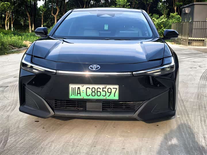 Toyota bZ3, 2024 — фото 2 из 9
