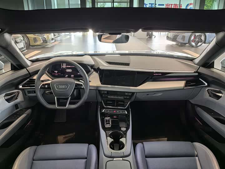 Audi e-tron GT, 2024 — фото 9 из 12