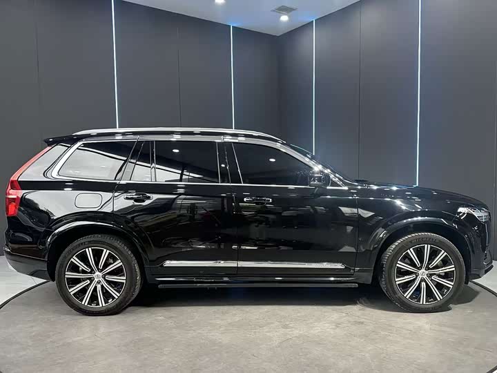 Volvo XC90 Hybrid, 2022 — фото 5 из 9