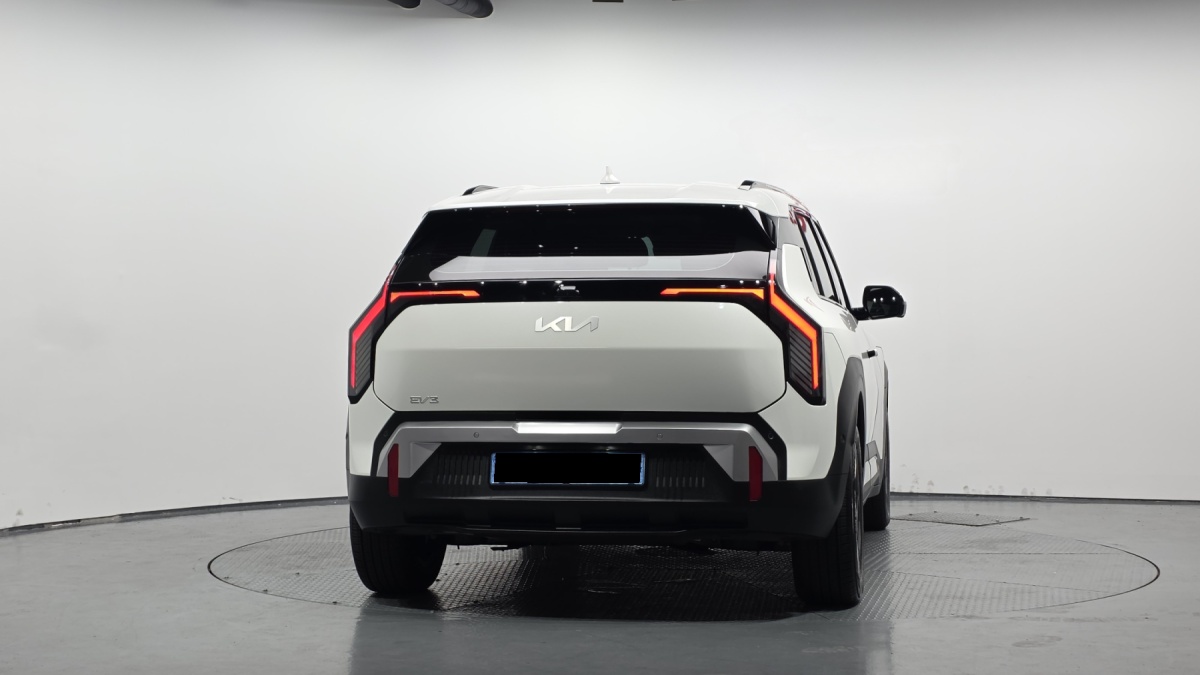Kia EV3, 2025 — фото 4 из 12