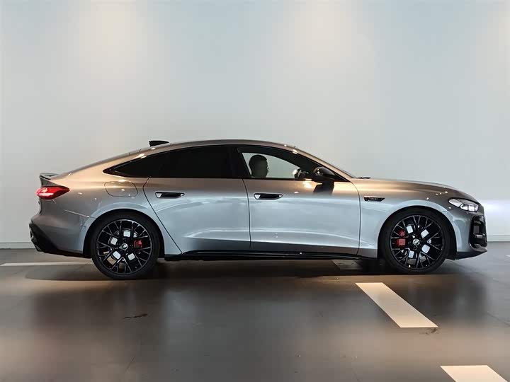 Audi A5L Sportback, 2025 — фото 3 из 9