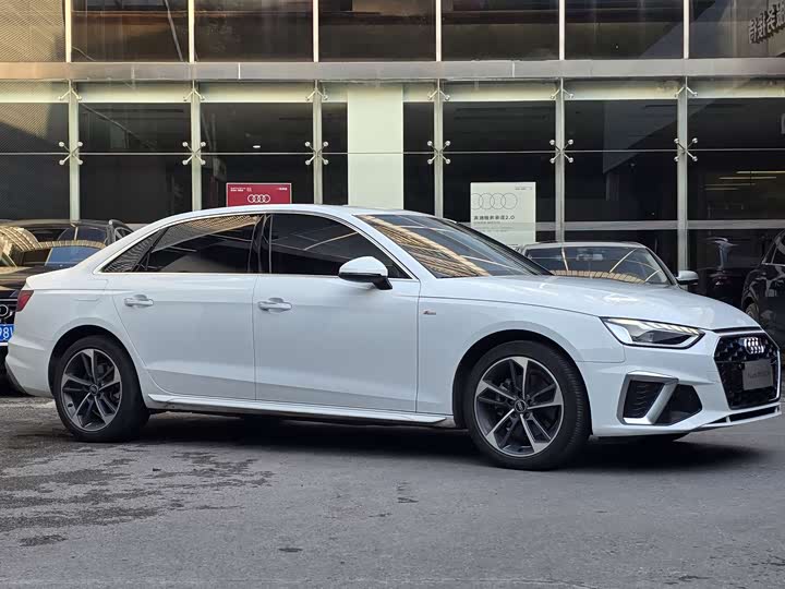 Audi A4L, 2023 — фото 3 из 9