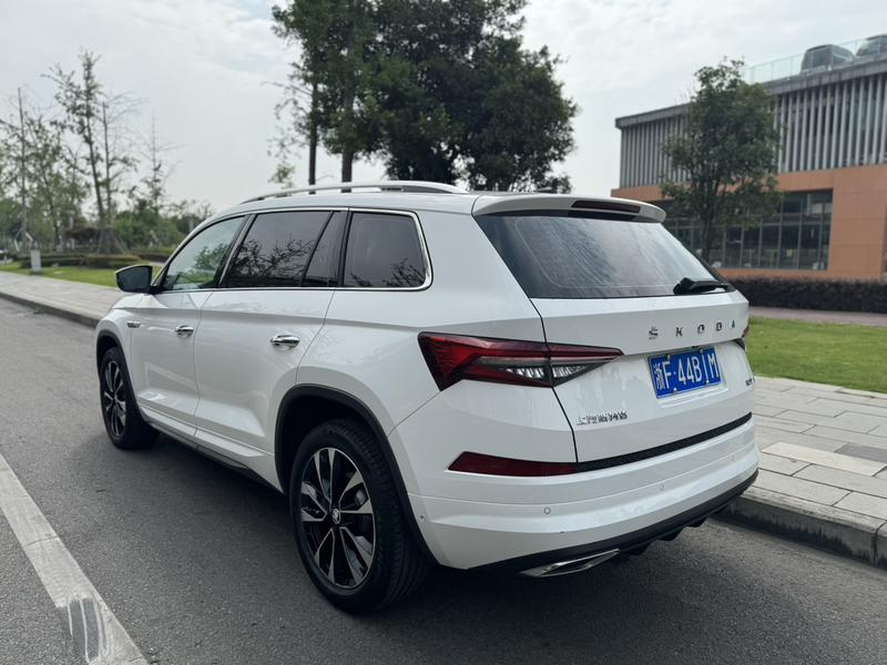 Skoda Kodiaq, 2022 — фото 5 из 11