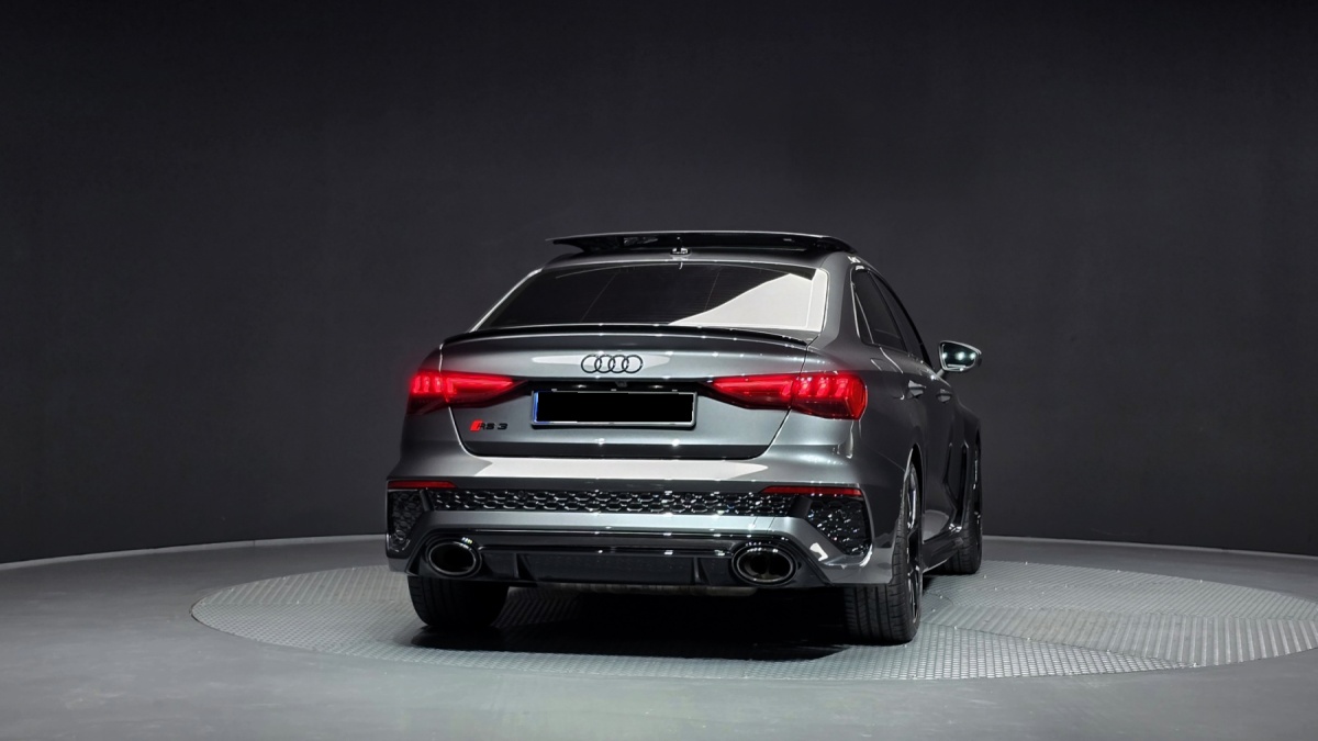 Audi RS 3, 2023 — фото 4 из 12