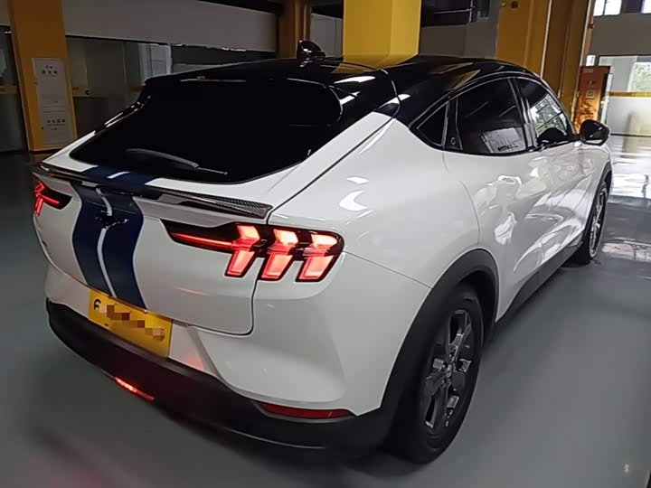 Ford Mustang Mach-E, 2023 — фото 7 из 9