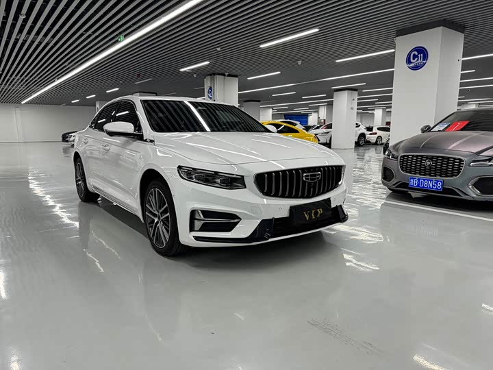 Geely Preface, 2023 — фото 3 из 9