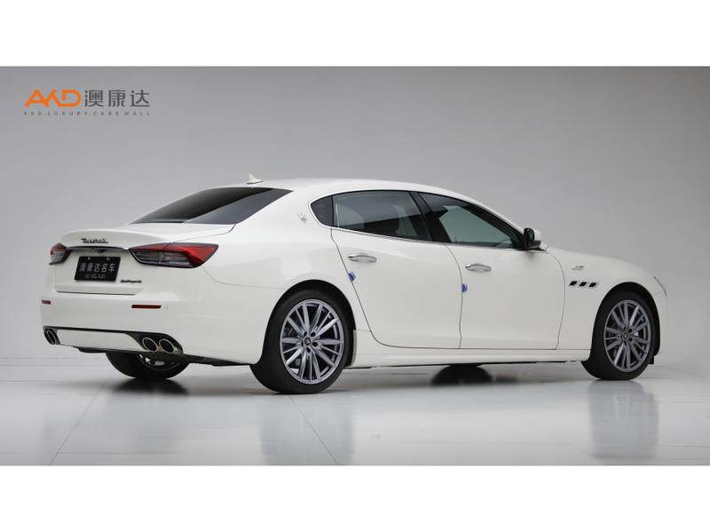 Maserati Quattroporte, 2023 — фото 4 из 8
