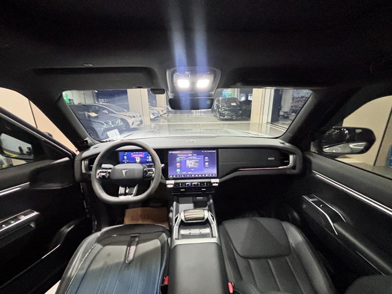 Changan Deepal G318, 2024 — фото 7 из 9