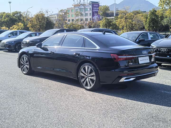 Audi A6L, 2023 — фото 3 из 9