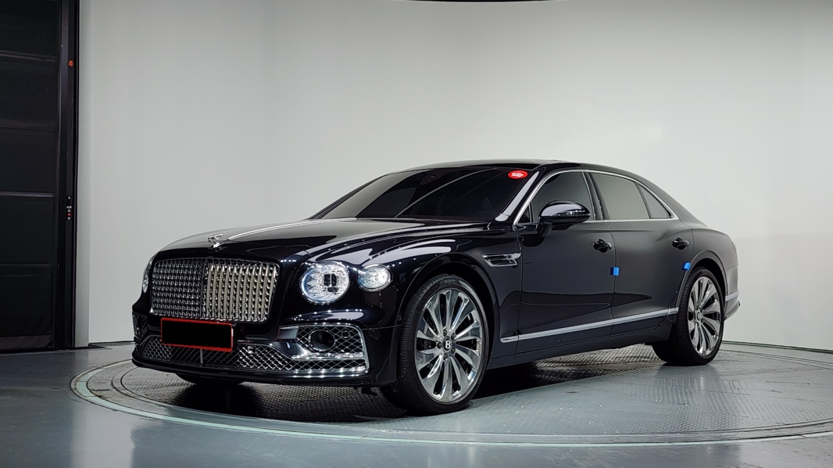 Bentley Flying Spur, 2022 — купить в Иванове под ключ