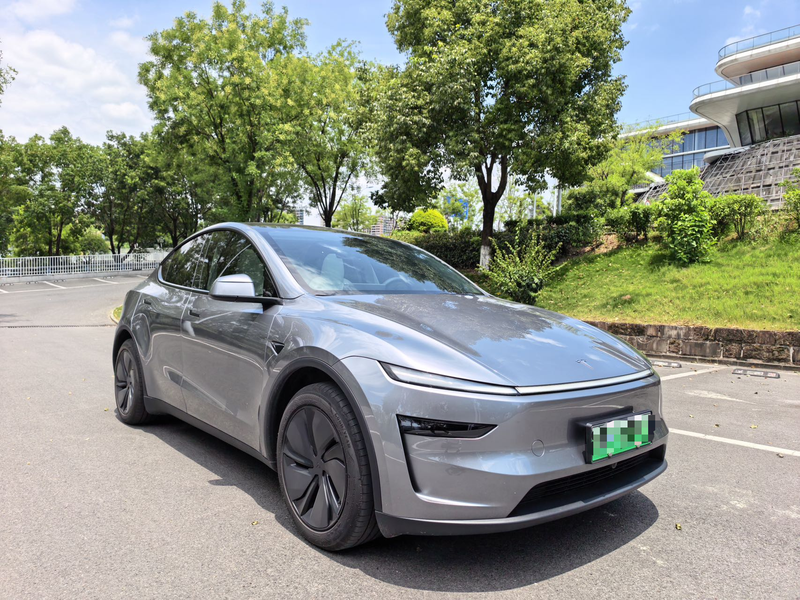 Tesla Model Y, 2025 — фото 3 из 9