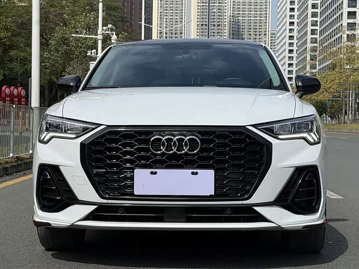 Audi Q3 Sportback, 2022 — фото 2 из 9