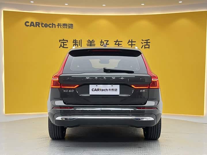 Volvo XC60, 2022 — фото 6 из 9