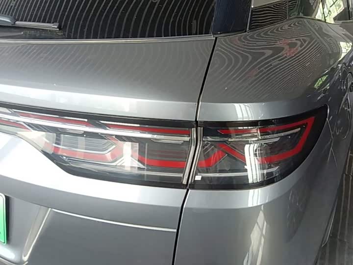 BYD Song L DM-i Hybrid, 2024 — фото 8 из 9