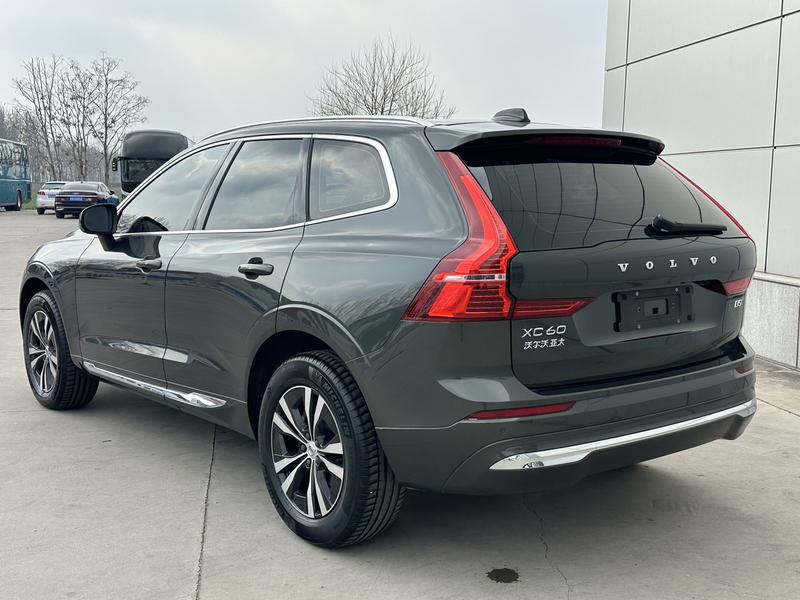 Volvo XC60, 2021 — фото 4 из 10