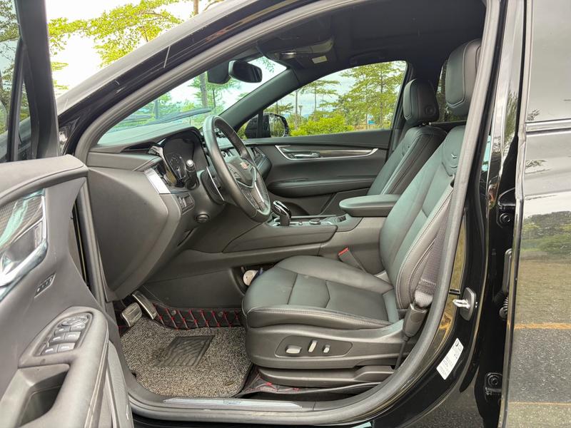 Cadillac XT5, 2023 — фото 8 из 10
