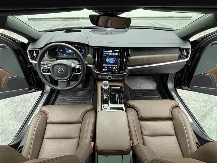 Volvo S90 Hybrid, 2024 — фото 8 из 9