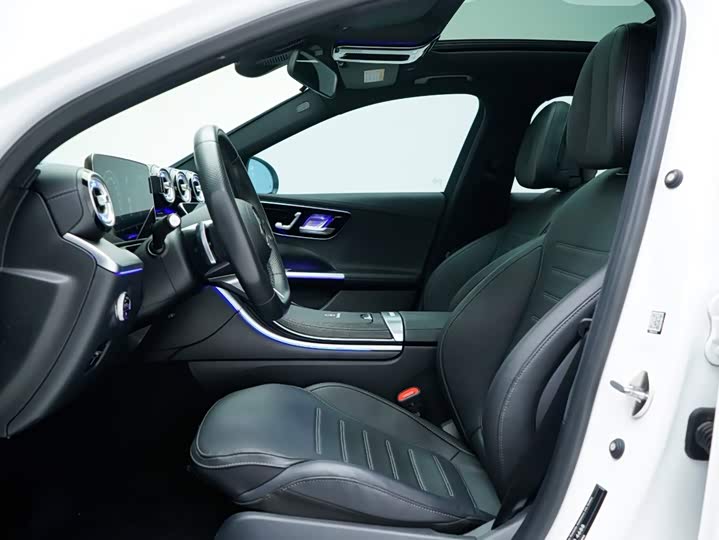 Mercedes-Benz C-Class, 2023 — фото 5 из 9