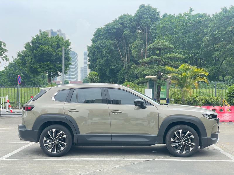 Mazda CX-50, 2023 — фото 8 из 12