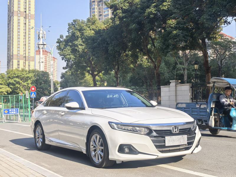 Honda Accord, 2021 — фото 3 из 10