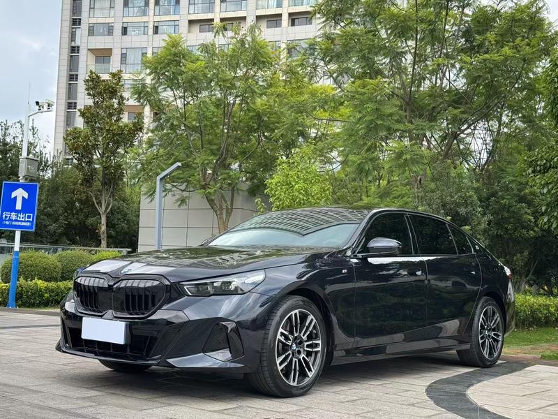 BMW 5 Series, 2025 — купить в Иванове под ключ