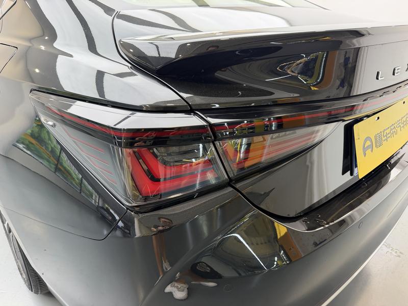 Lexus ES, 2025 — фото 10 из 12