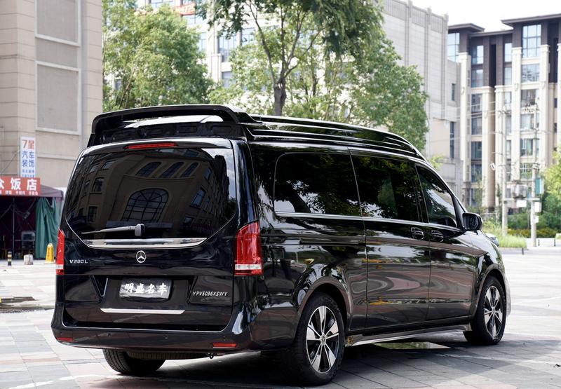 Mercedes-Benz V-Class, 2024 — фото 7 из 12