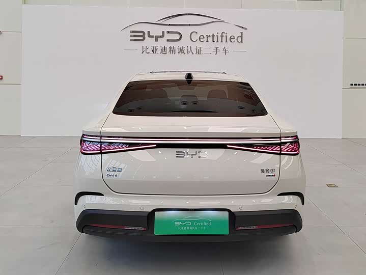 BYD Seal 07 DM-i Hybrid, 2025 — фото 5 из 9
