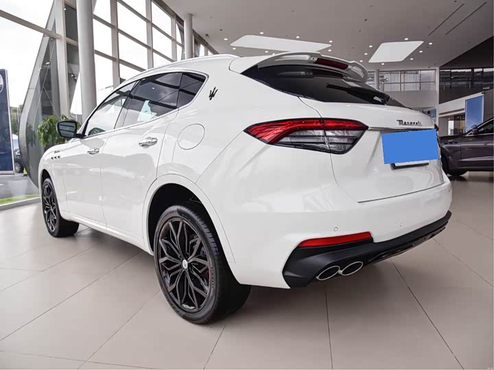 Maserati Levante, 2026 — фото 4 из 5