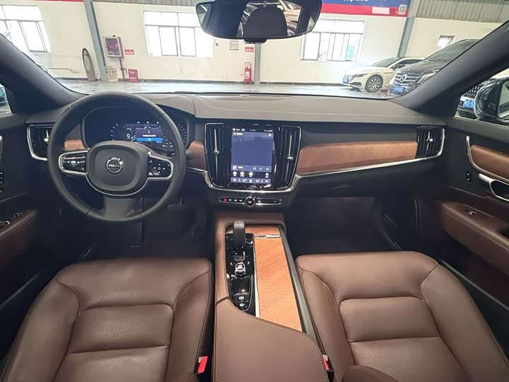 Volvo S90, 2024 — фото 7 из 9