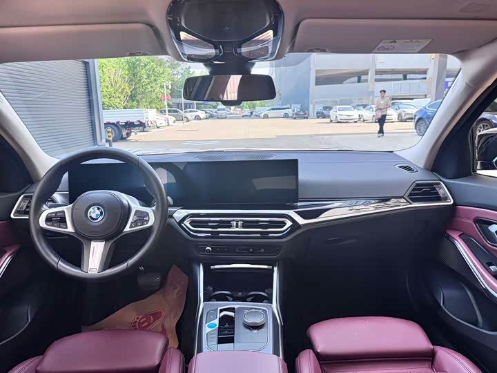 BMW i3, 2023 — фото 6 из 9