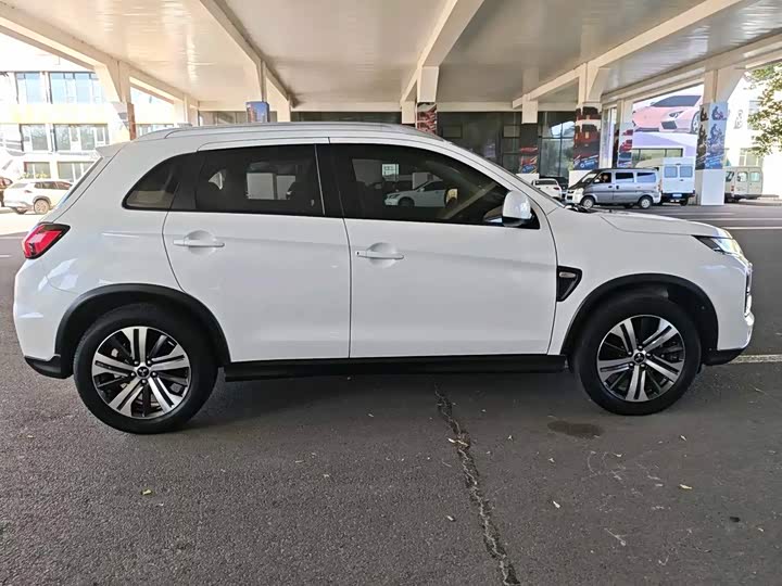 Mitsubishi ASX, 2022 — фото 4 из 9