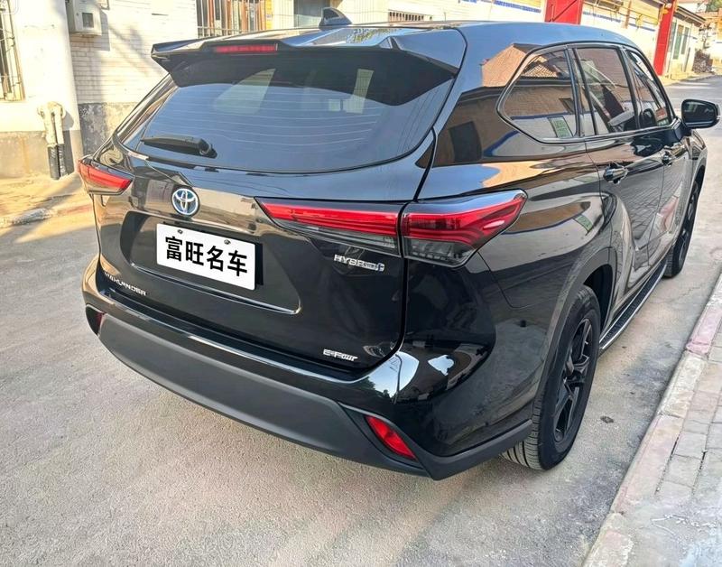 Toyota Highlander, 2023 — фото 5 из 9