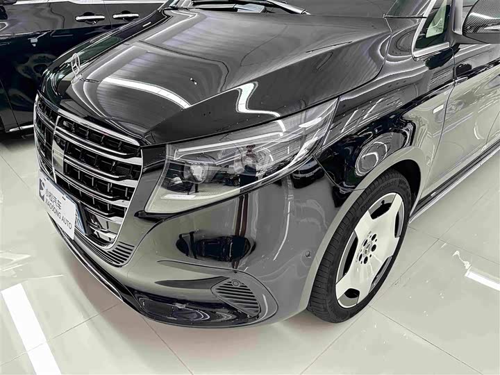 Mercedes-Benz V-Class, 2024 — фото 3 из 9