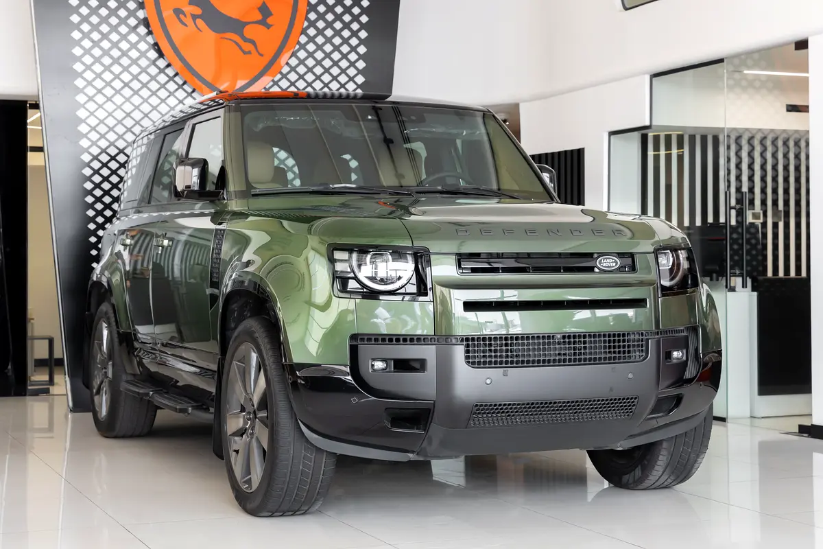 Land Rover Defender, 2026