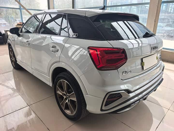 Audi Q2L, 2022 — фото 9 из 9