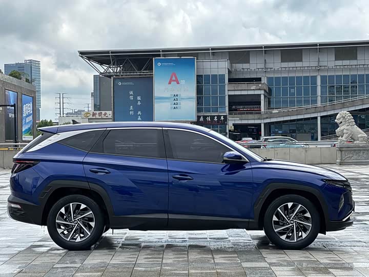 Hyundai Tucson L, 2022 — фото 8 из 9