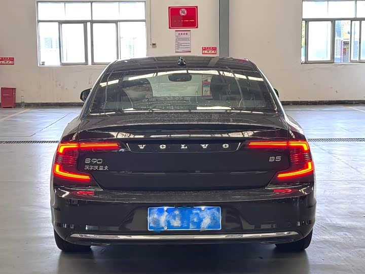 Volvo S90, 2024 — фото 5 из 9
