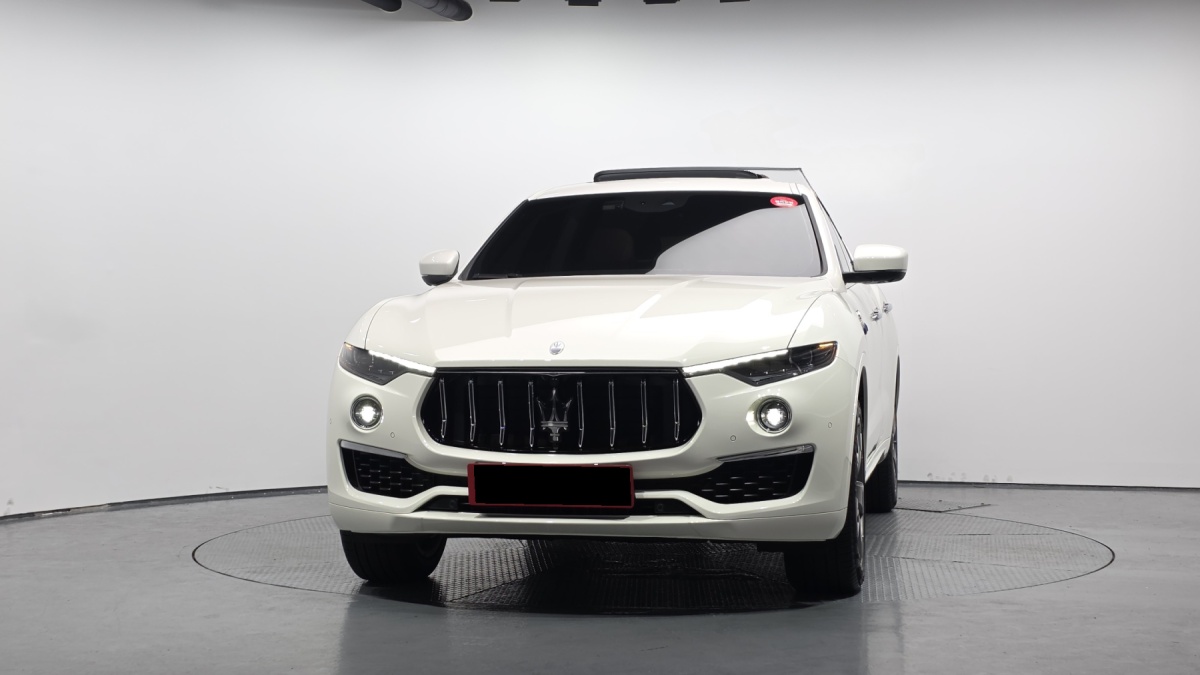 Maserati Levante, 2022 — фото 3 из 12