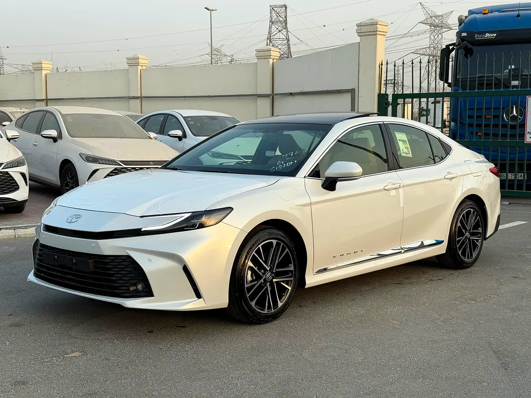 Toyota Camry, 2026 — фото 3 из 10