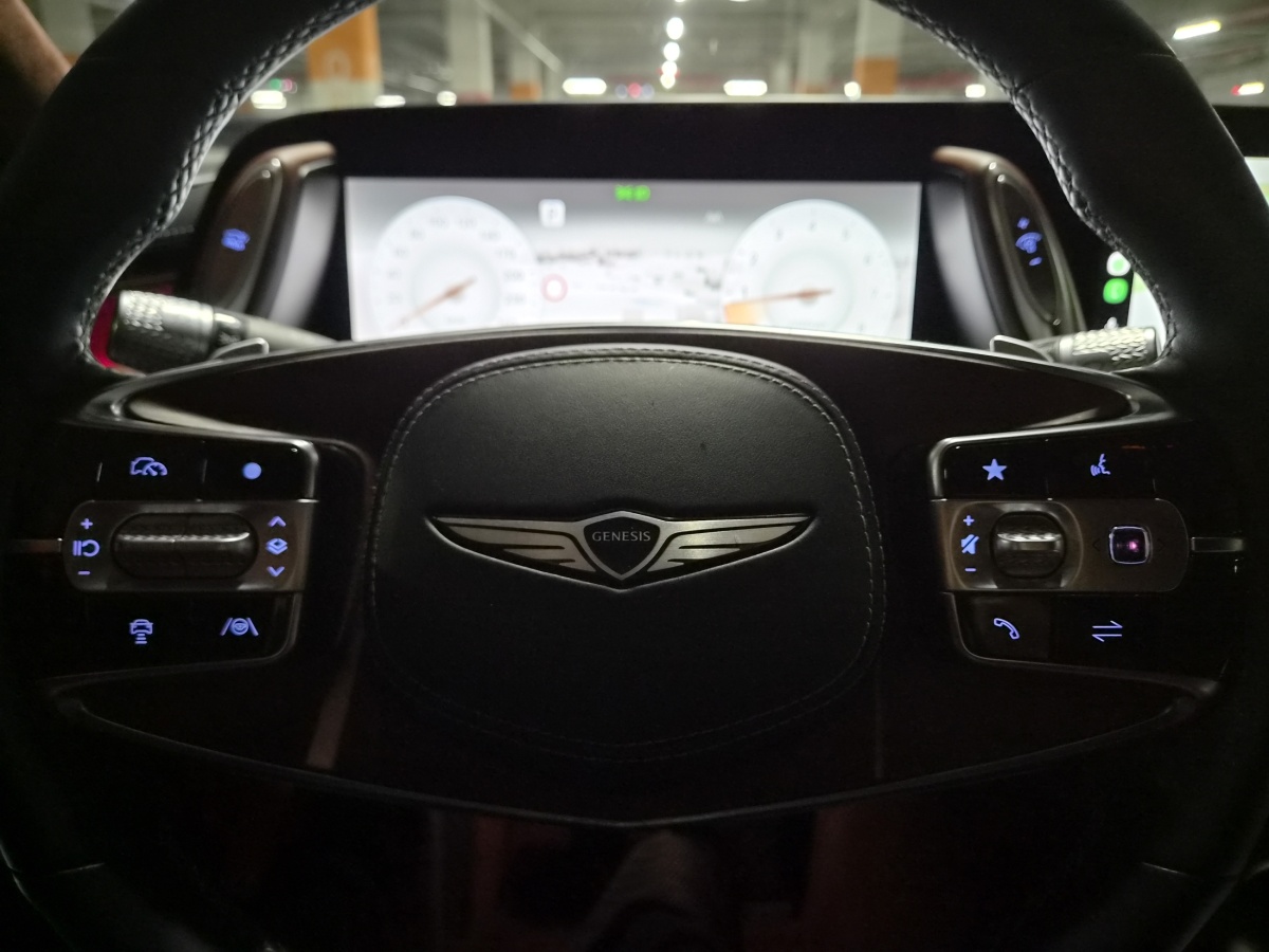Genesis G90, 2022 — фото 11 из 12