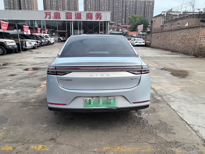 GAC Aion S Plus, 2022 — фото 8 из 9