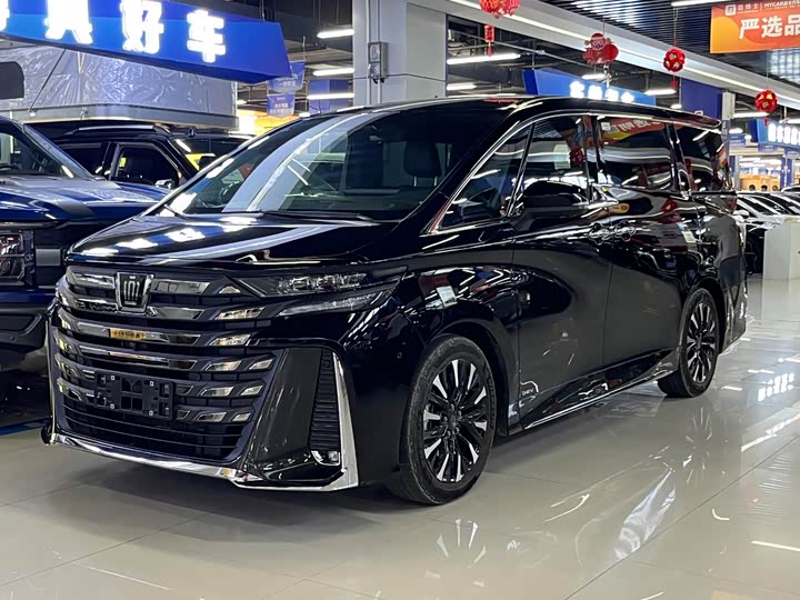 Toyota Vellfire, 2025 — купить в Санкт-Петербурге под ключ