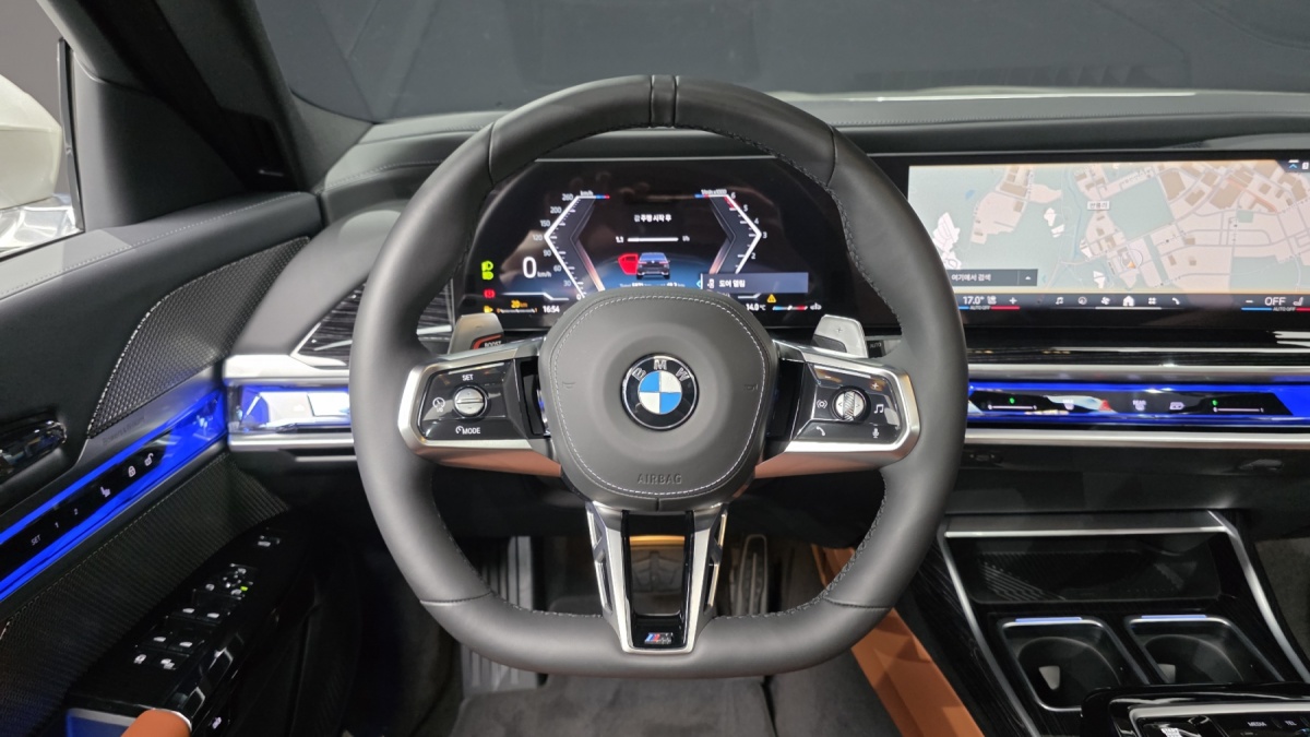 BMW 7 Series, 2025 — фото 12 из 12