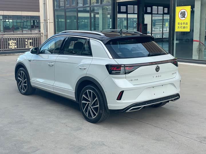 Volkswagen T-Roc, 2023 — фото 6 из 12