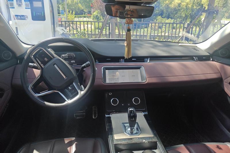 Land Rover Range Rover Evoque L Hybrid, 2022 — фото 7 из 12