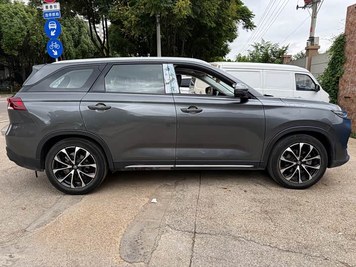 Changan X7 Plus, 2024 — фото 8 из 9