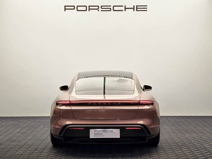 Porsche Taycan, 2022 — фото 2 из 9