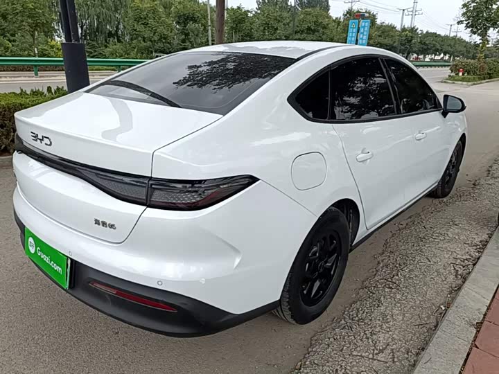 BYD Seal 05 DM-i Hybrid, 2025 — фото 7 из 9
